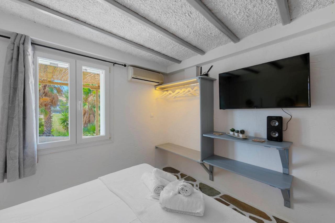 Endless Blue From Syros - Megas Gialos Resort - Suite 1 المظهر الخارجي الصورة
